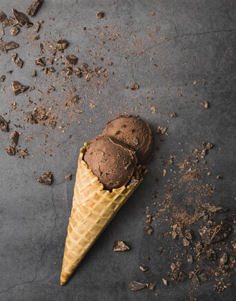 flat lay cone with ice cream table